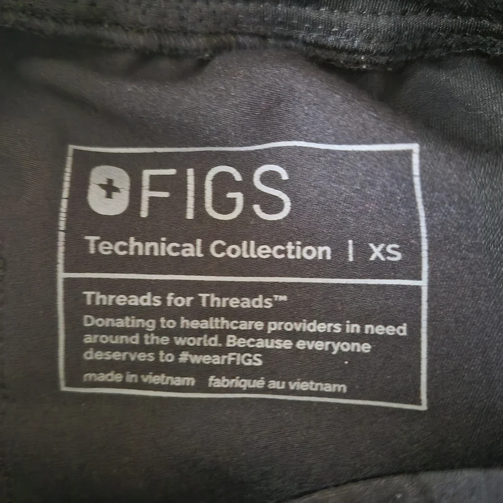 ​FIGS HW Yola High Waisted Cargo Scrub Pants Women's Black XS Regular - Picture 12 of 13